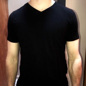 H&M Basic Black V-Neck Classic Fit